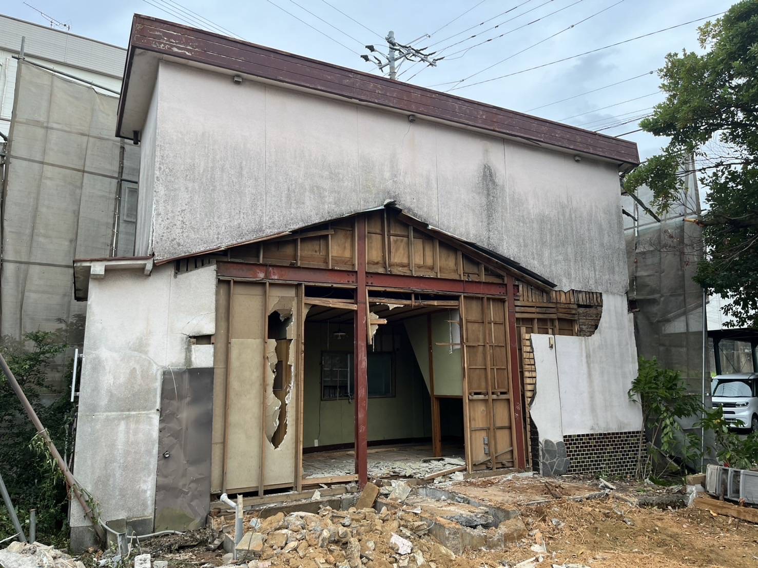 施工途中（木造及び鉄骨造住宅解体工事：広川町）